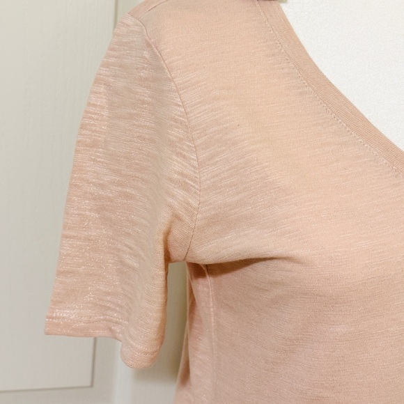 White House Black Market Women's V-Neck Pink Top T-shirt XS NWT - Picture 6 of 12